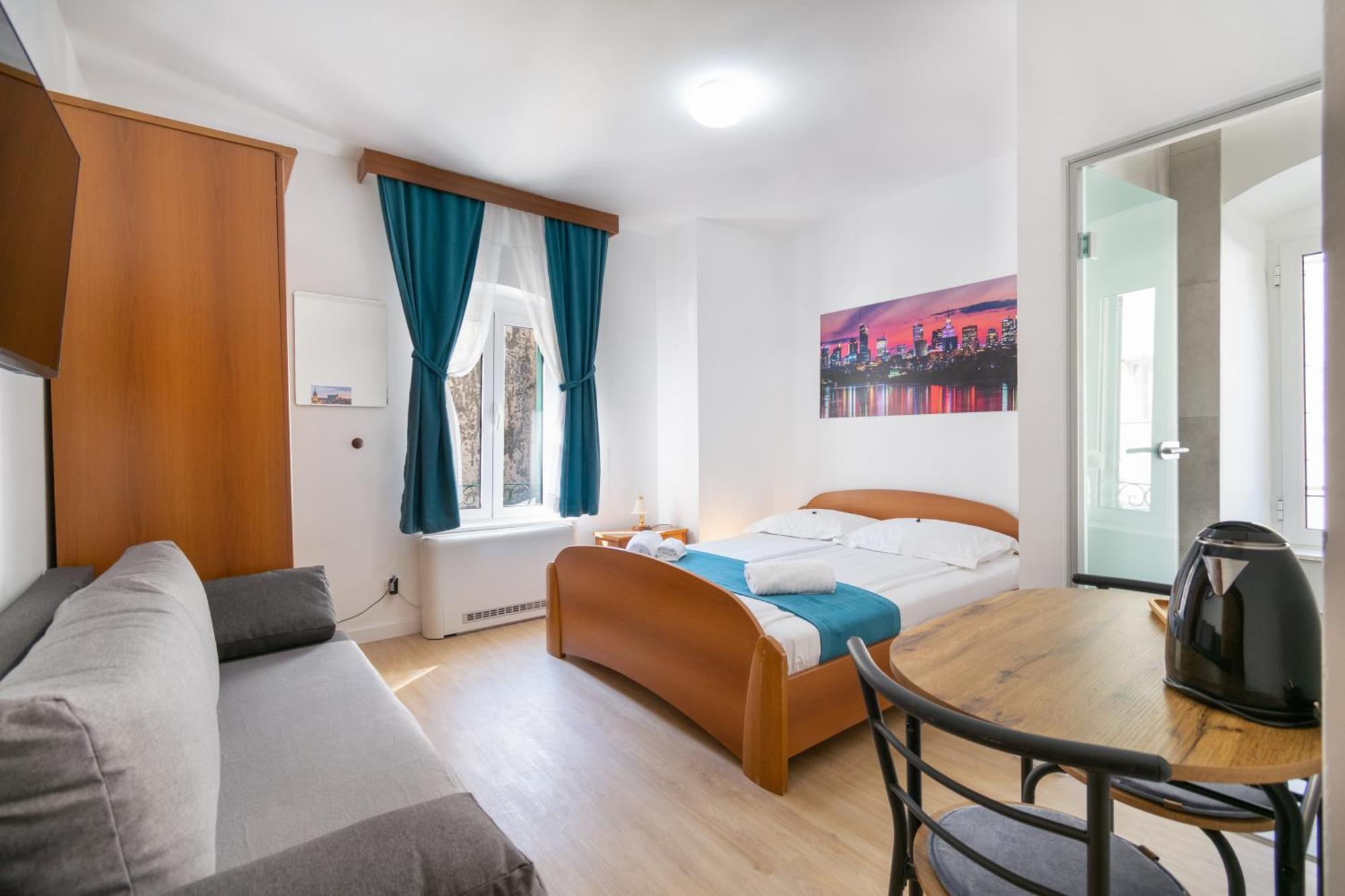 Bed & Breakfast Palac -Free Parking- Baška Voda المظهر الخارجي الصورة