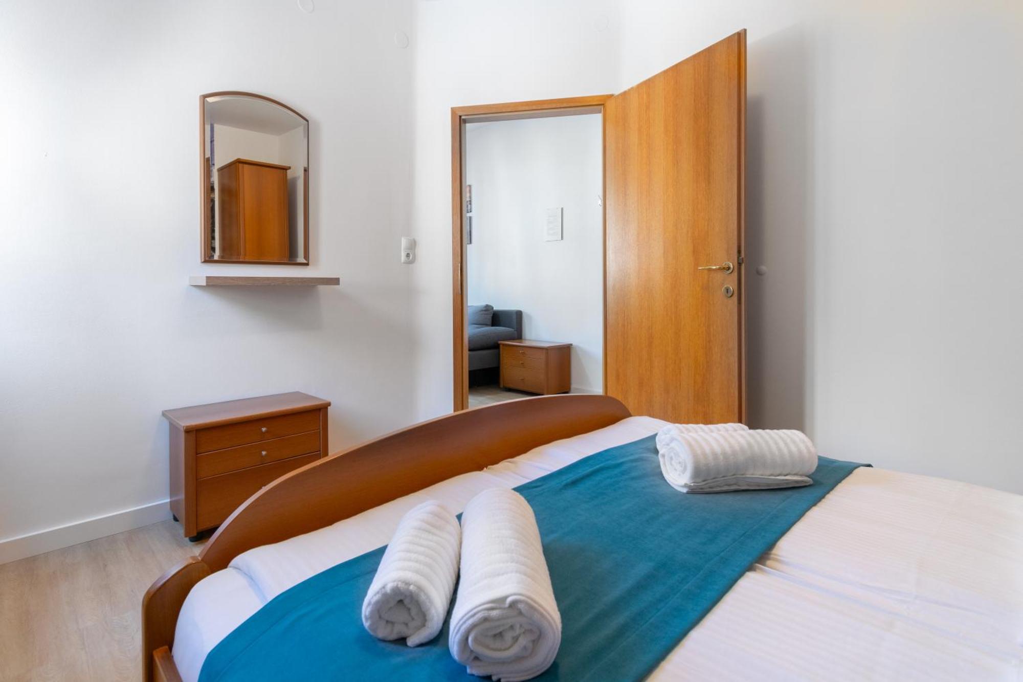 Bed & Breakfast Palac -Free Parking- Baška Voda المظهر الخارجي الصورة